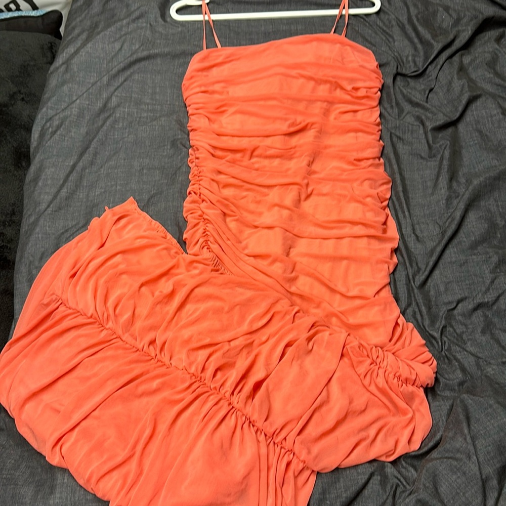 Venus Size Large Peachy Ruched Dress